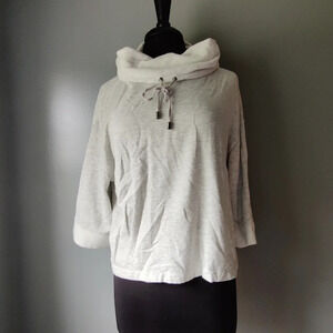 Cable and Gauge Crop Sweatshirt Top